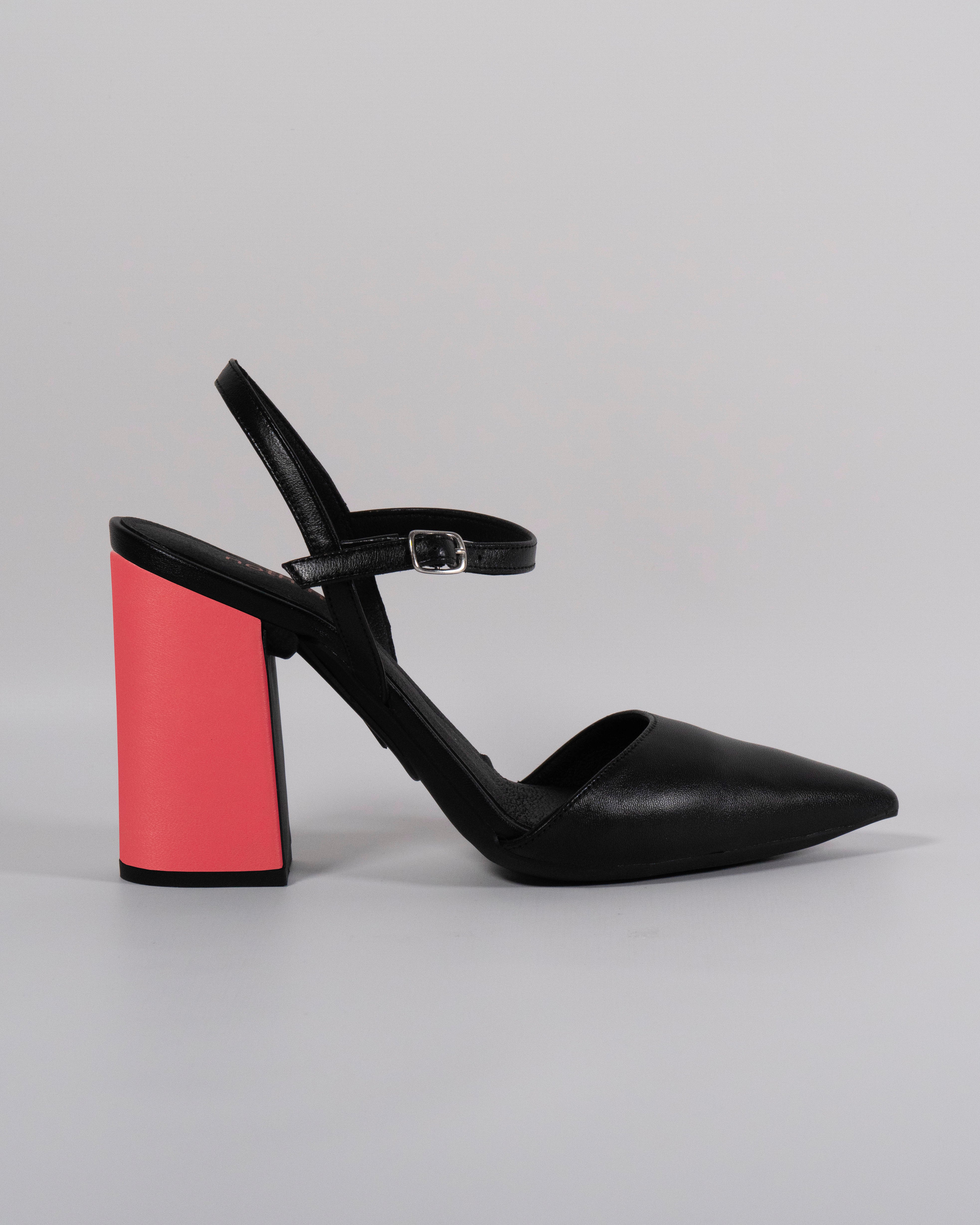 London Negro con tacón Coral