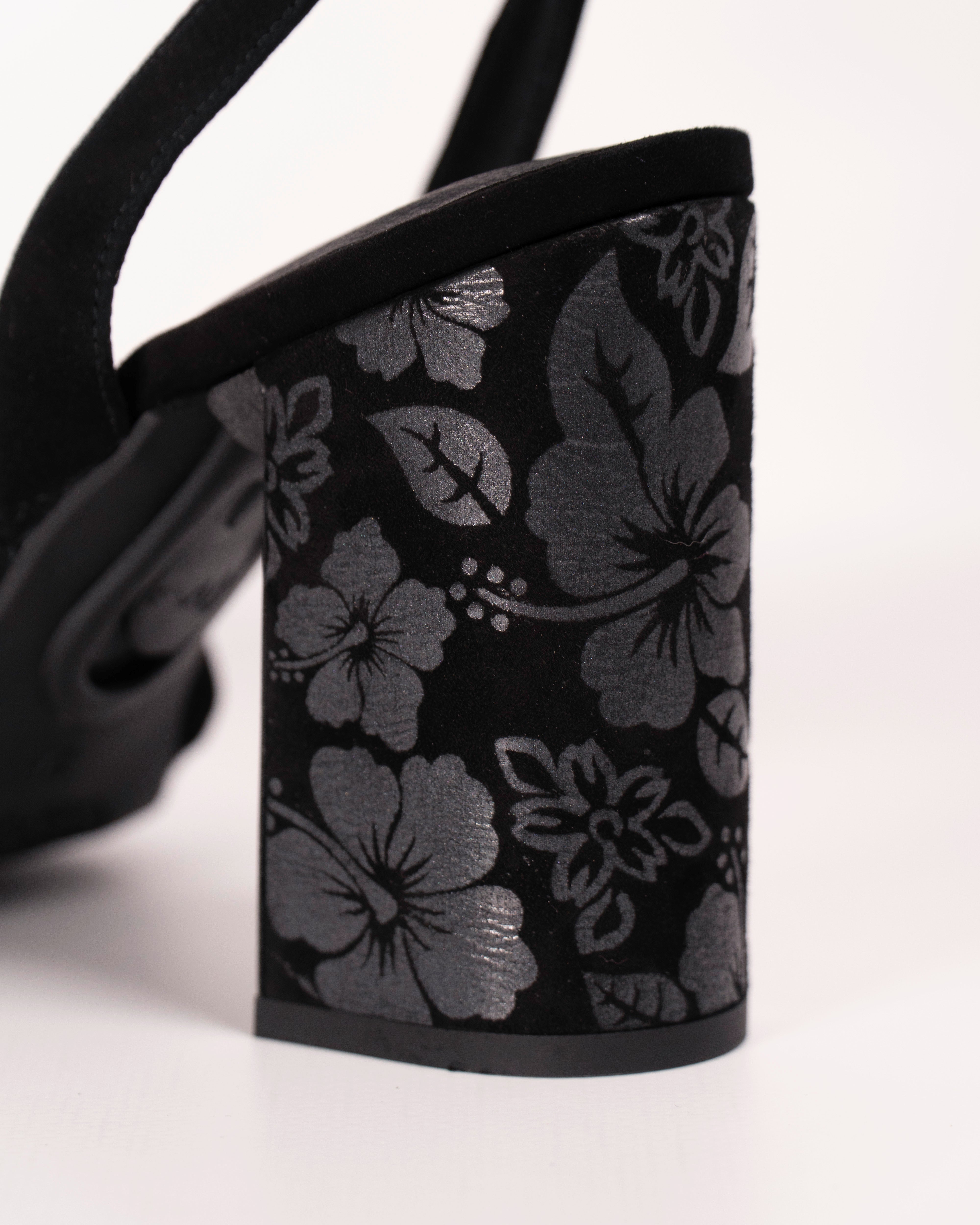 Tacón Flores Negras