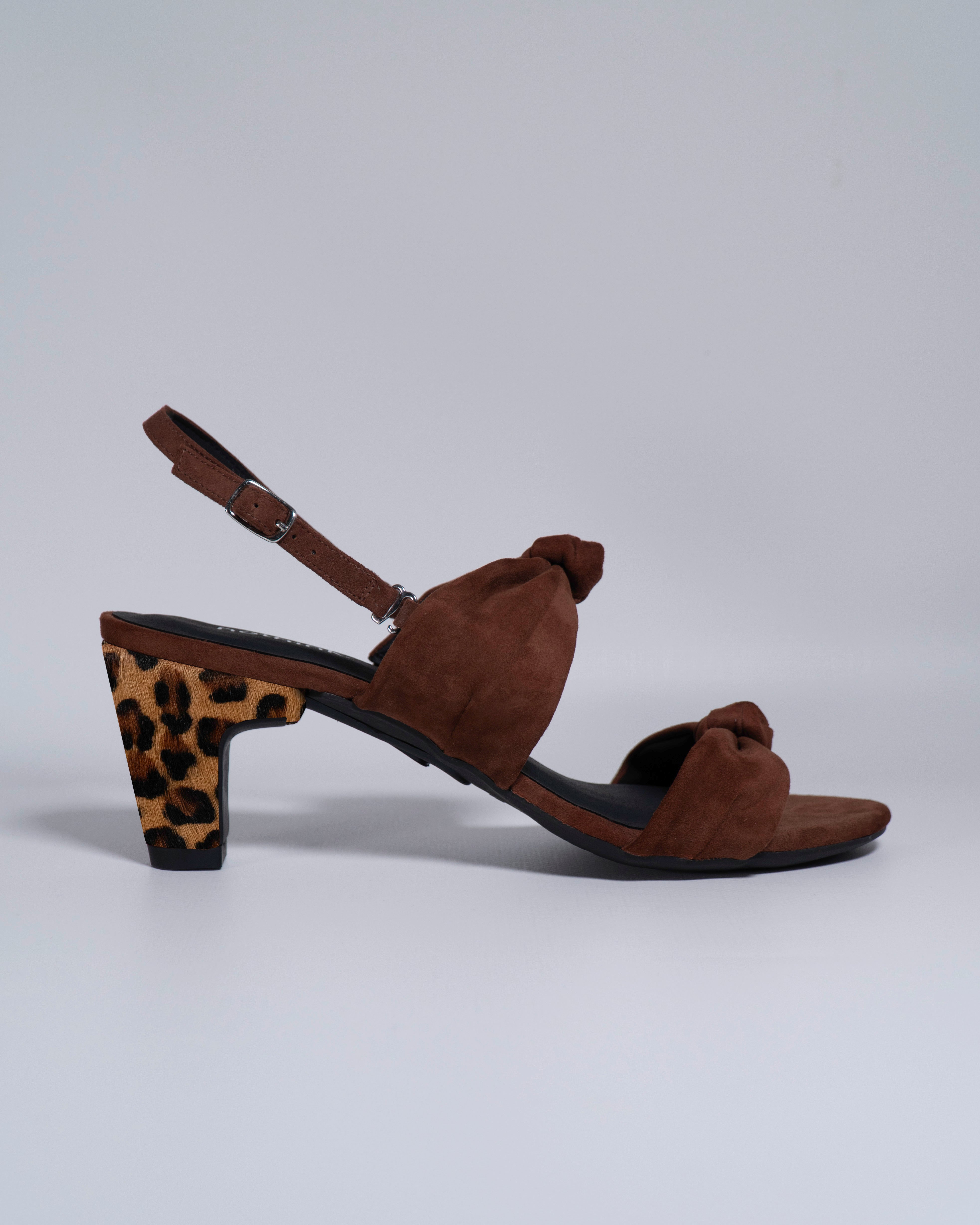 Sandalia Hanoi Marrón Tacón Leopardo