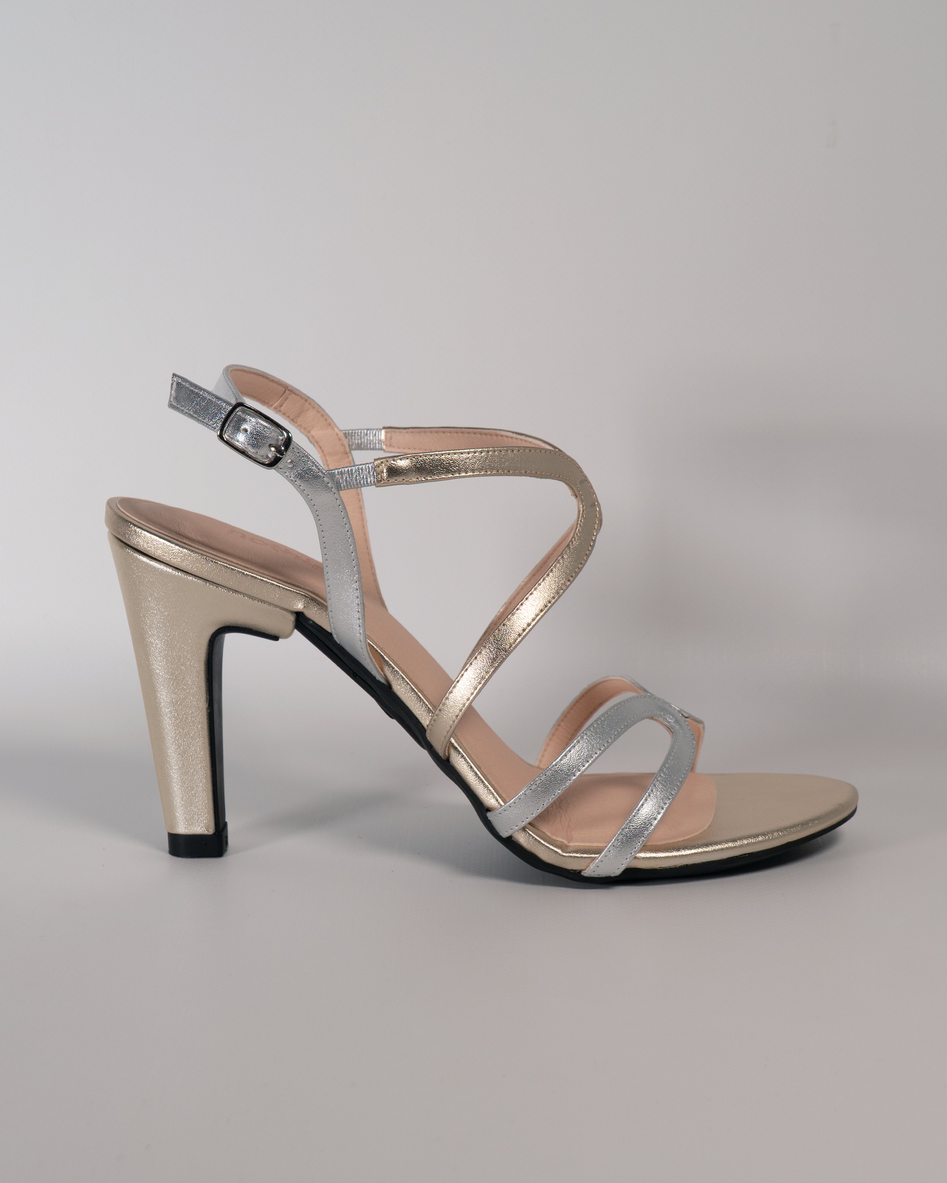 Sandal Medellin Gold Silver