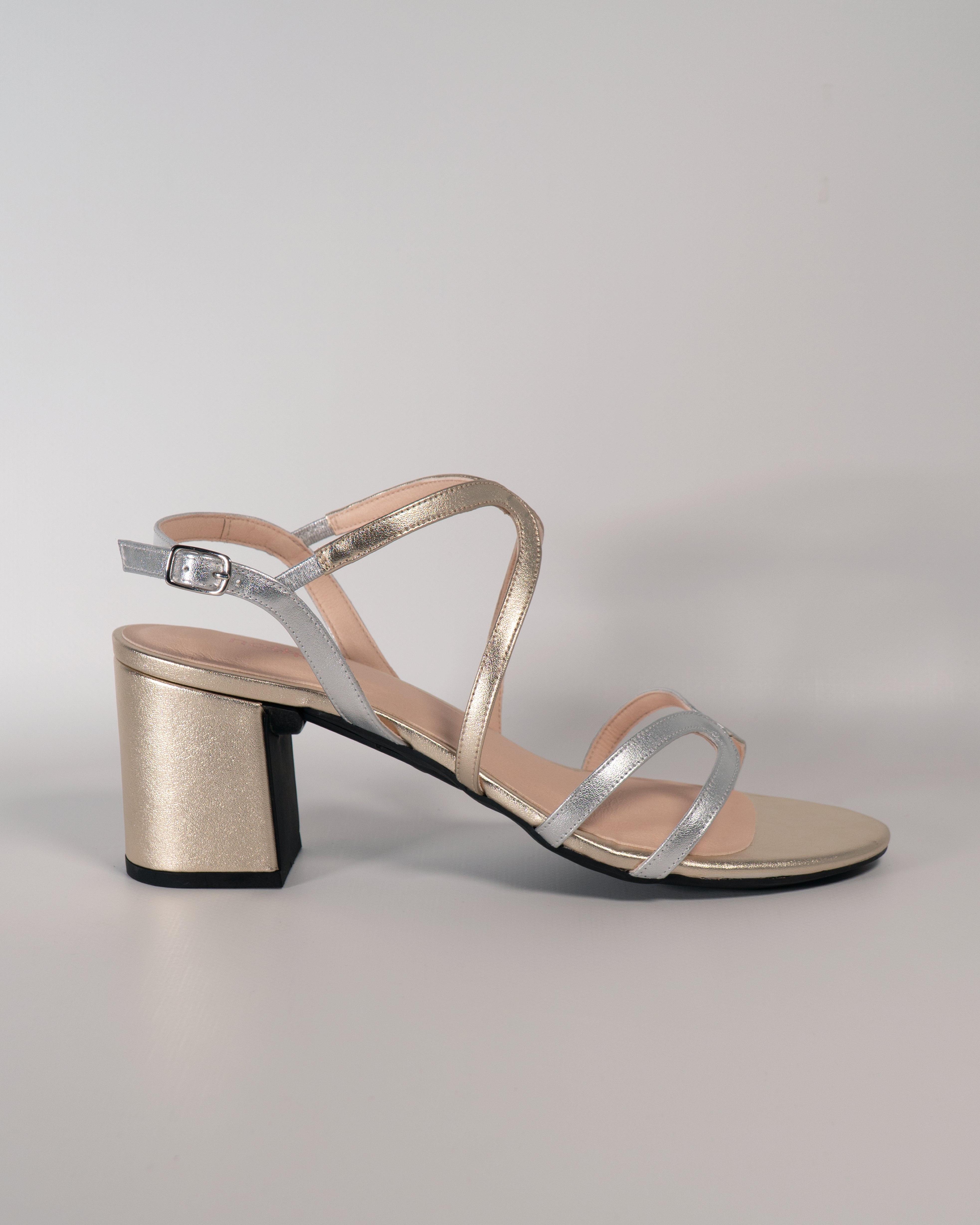 Sandal Medellin Gold Silver