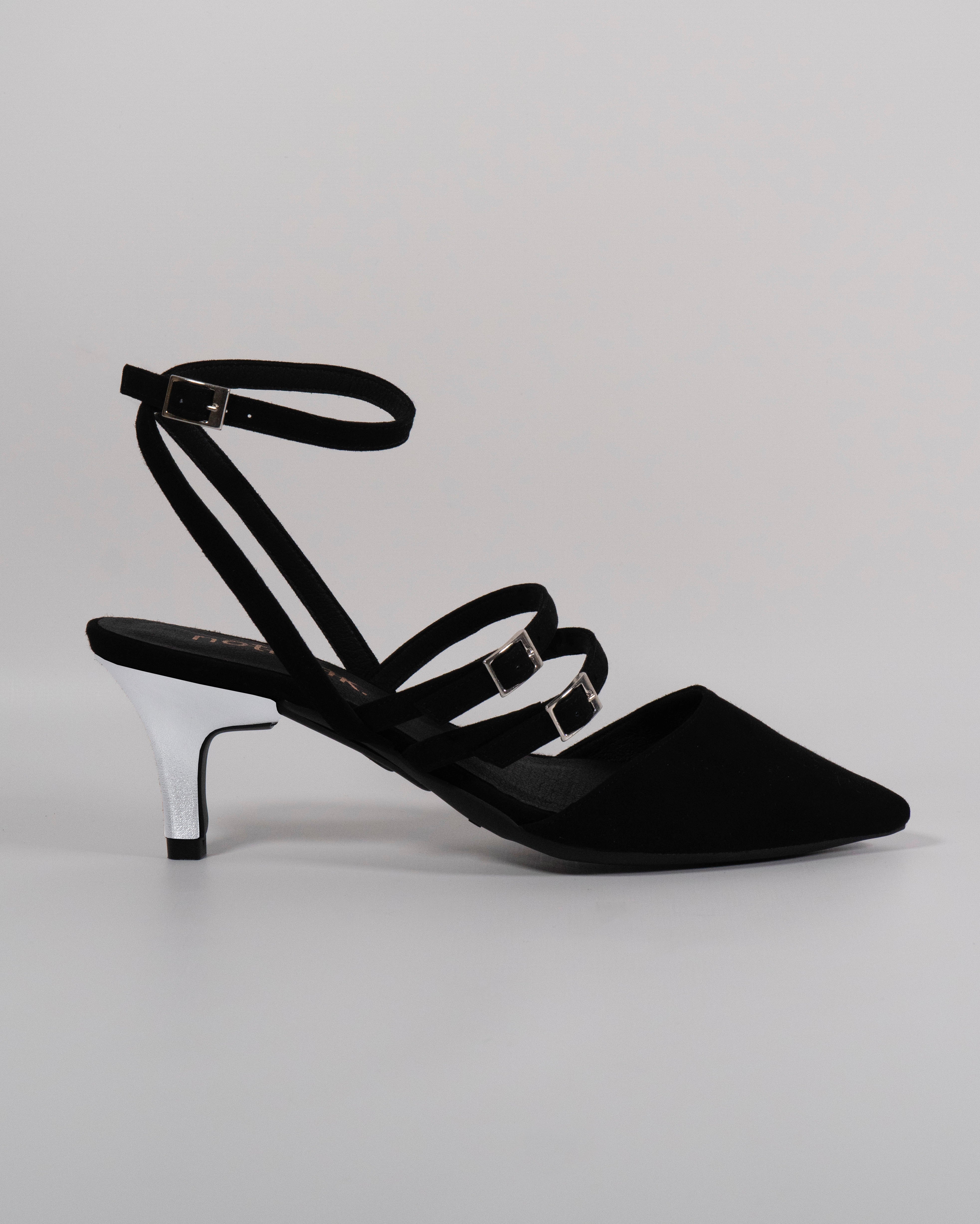 Pump Singapore with silver heel