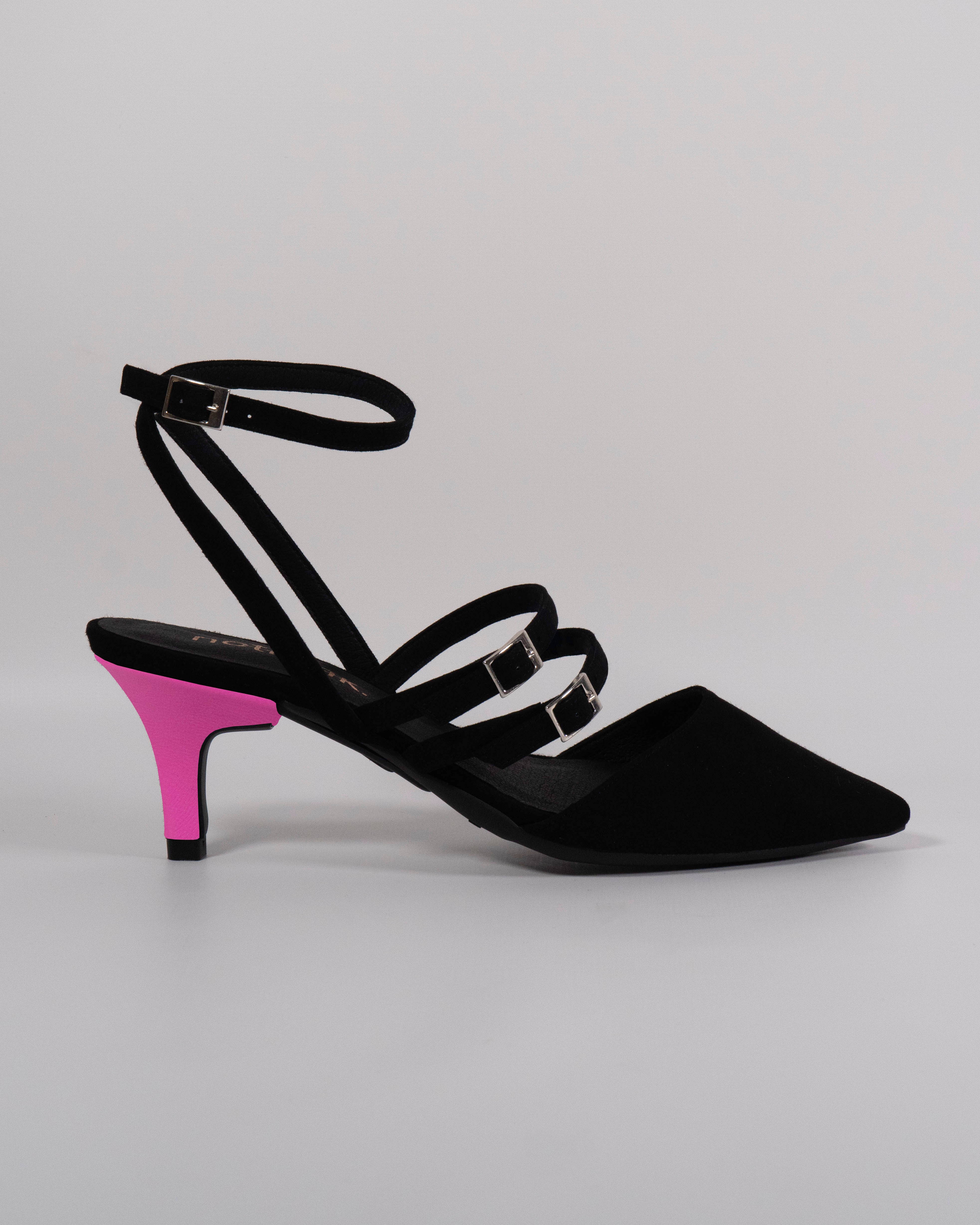 Pump Singapore with fuchsia heel